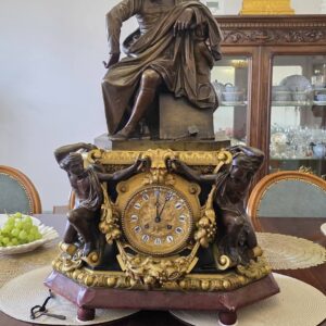 Muzealny francuski zegar z brązu Michel-Ange Paris projekt Feuchère model z Musée du Louvre